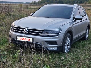 2016 Volkswagen Tiguan II, серебристый, 2000000 рублей, вид 1