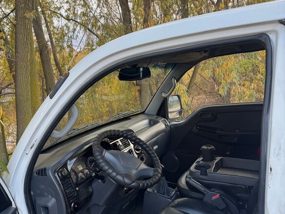 2012 Kia Bongo, белый, 1100000 рублей - вид 5