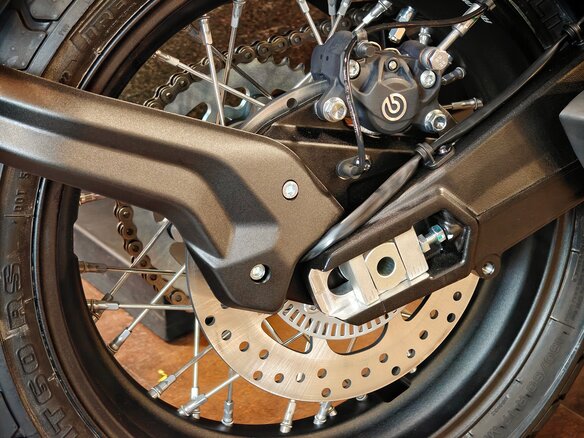 2026 Moto Morini Seiemmezzo SCR, зелёный, 744900 рублей - вид 14