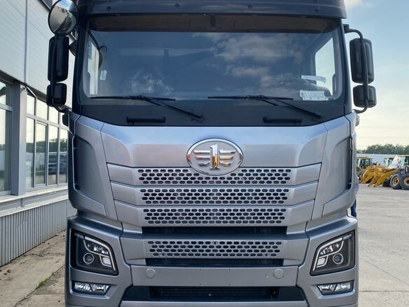 2024 FAW JH6, серый, 6900000 рублей