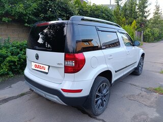 2017 Skoda Yeti I Рестайлинг, белый, 1400000 рублей, вид 5