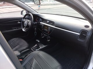 2020 Kia Rio X-Line IV, серый, 1500000 рублей, вид 4