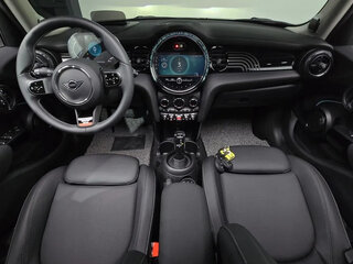2022 Mini Hatch Cooper III (F55/F56) Рестайлинг 2, серый, 1700000 рублей, вид 5