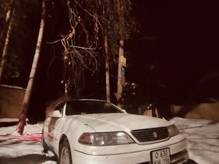1999 Toyota Mark II VIII (X100), белый, 580000 рублей, вид 1