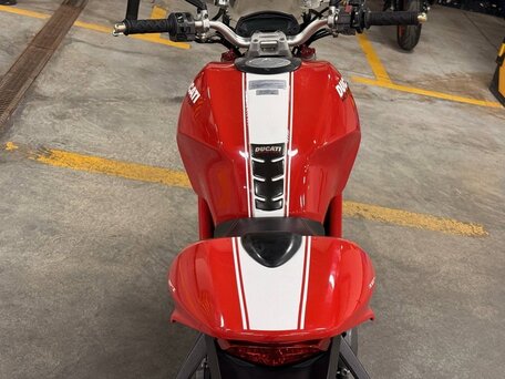 2011 Ducati Monster 1100, красный, 619000 рублей, вид 5