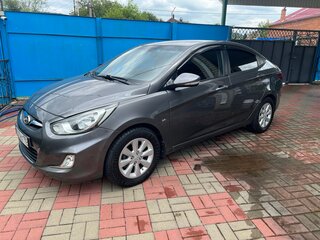 2013 Hyundai Solaris I, чёрный, 650000 рублей, вид 1