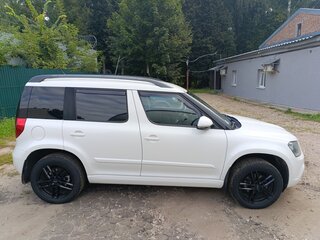 2013 Skoda Yeti I Рестайлинг, белый, 830000 рублей, вид 3