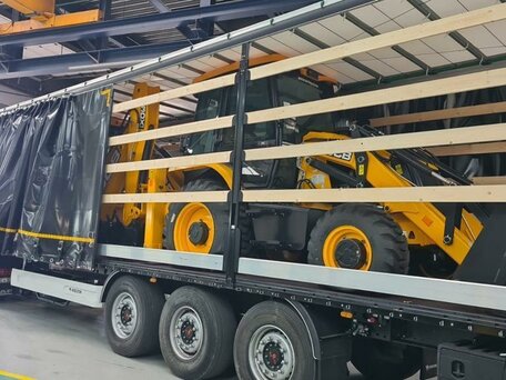 2023 JCB 3CX, жёлтый, 11999999 рублей, вид 1