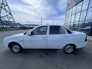 2015 Lada (ВАЗ) Priora I Рестайлинг, белый, 450000 рублей, вид 3
