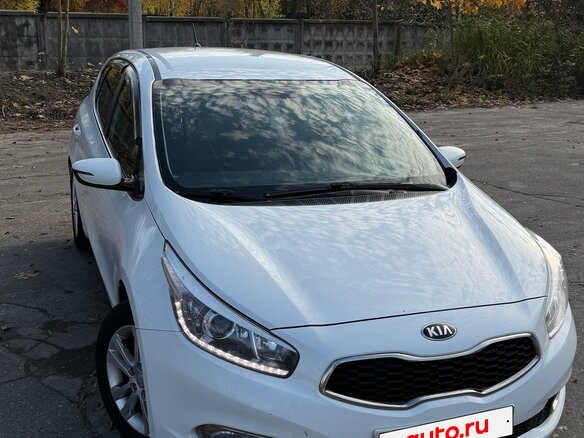 2014 Kia Ceed II, белый, 1180000 рублей - вид 1