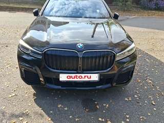 2021 BMW 7 серии 730d xDrive VI (G11/G12) Рестайлинг, чёрный, 10000000 рублей, вид 4