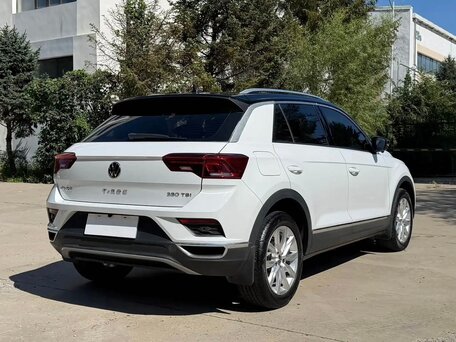 2022 Volkswagen T-Roc I (China Market), белый, 1850000 рублей, вид 5