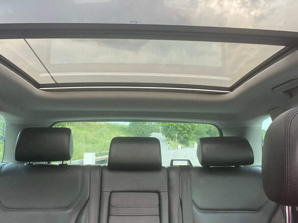 2010 Volkswagen Touareg II, чёрный, 2450000 рублей - вид 22