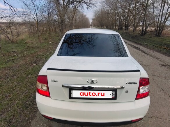 2015 Lada (ВАЗ) Priora I Рестайлинг, белый, 610000 рублей - вид 4