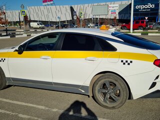2021 Kia K5 III, белый, 1850000 рублей, вид 2