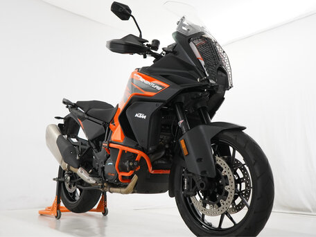 2023 KTM 1290 Super Adventure S, оранжевый, 1600000 рублей, вид 3