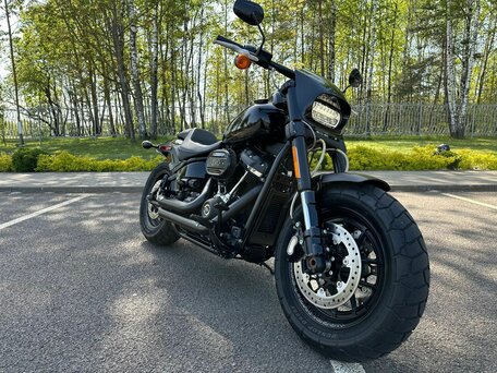 2018 Harley-Davidson Fat Bob, чёрный, 1690000 рублей, вид 2