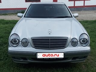 1999 Mercedes-Benz E-Класс 320 II (W210, S210) Рестайлинг, серебристый, 1500000 рублей, вид 2