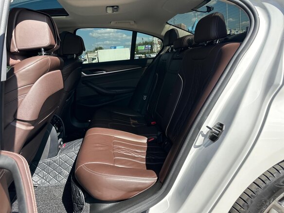 2019 BMW 5 серии 520d VII (G30/G31/G38), белый, 2200000 рублей - вид 24