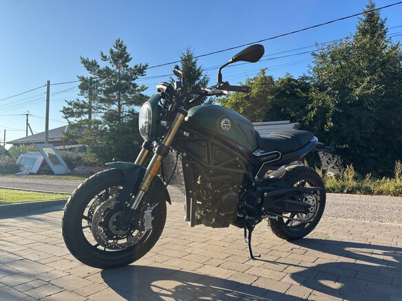 2023 Benelli Leoncino 800, зелёный, 630000 рублей - вид 2
