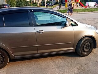 2011 Volkswagen Golf Plus II, серый, 810000 рублей, вид 4
