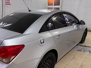 2011 Chevrolet Cruze I, серебристый, 780000 рублей, вид 4