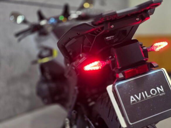 2026 BMW R 1300 RS, серый, 2750000 рублей - вид 13