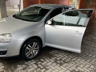 2010 Volkswagen Jetta V, серебристый, 579000 рублей, вид 4