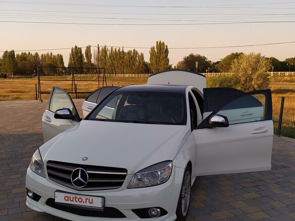 2008 Mercedes-Benz C-Класс 230 III (W204), белый, 1165000 рублей - вид 1