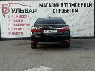 2017 Toyota Camry VII (XV50) Рестайлинг, чёрный, 2099000 рублей, вид 5