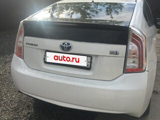 2012 Toyota Prius III Рестайлинг (XW30), белый, 1360000 рублей, вид 4