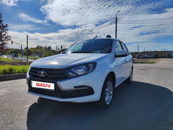 2023 Lada (ВАЗ) Granta I Рестайлинг, белый, 700000 рублей