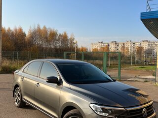 2021 Volkswagen Polo VI, серый, 1750000 рублей, вид 2