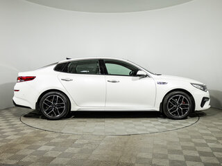 2019 Kia Optima IV Рестайлинг, белый, 2099700 рублей, вид 4
