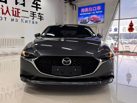 2022 Mazda 3 IV (BP), серебристый, 1138000 рублей - вид 3