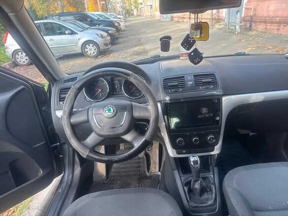 2011 Skoda Yeti I, серый, 690000 рублей - вид 1