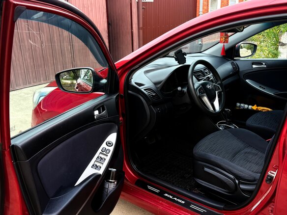 2016 Hyundai Solaris I Рестайлинг, красный - вид 10