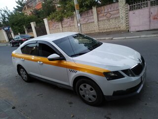 2020 Skoda Octavia III (A7) Рестайлинг, белый, 1380000 рублей, вид 3