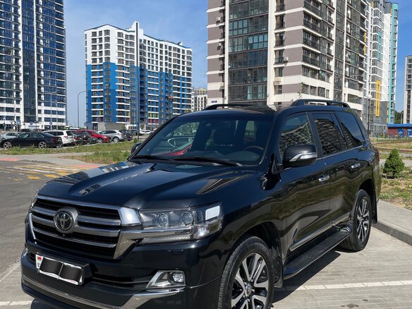 2019 Toyota Land Cruiser 200 Series Рестайлинг 2, чёрный, 9800000 рублей - вид 5