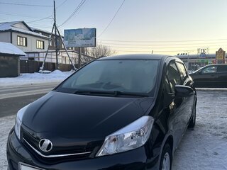 2013 Toyota Vitz III (XP130), чёрный, 860000 рублей, вид 2