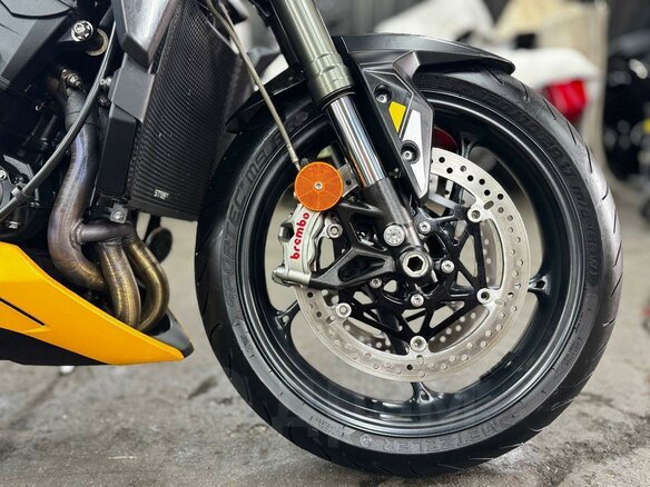 2023 Triumph Street Triple, жёлтый, 1170000 рублей - вид 27