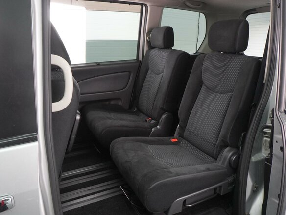 2011 Nissan Serena IV (C26), серый, 1259000 рублей - вид 6