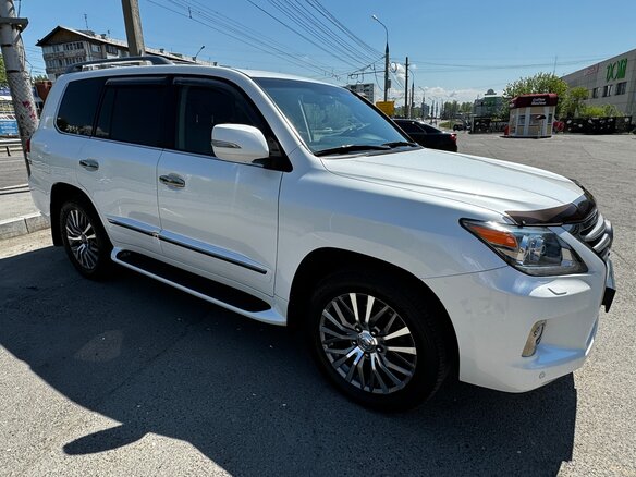 2013 Lexus LX 570 III Рестайлинг, белый, 5490000 рублей - вид 1
