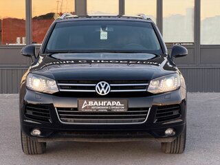 2011 Volkswagen Touareg II, чёрный, 1700000 рублей, вид 3