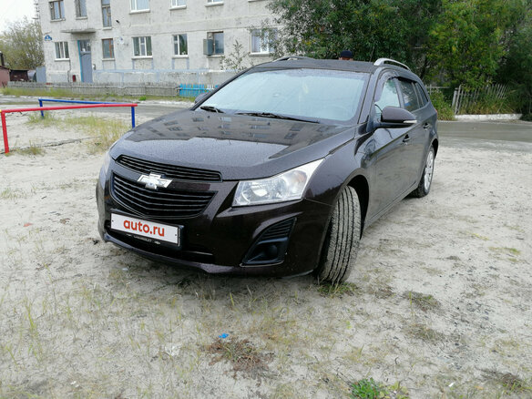 2014 Chevrolet Cruze I Рестайлинг, коричневый, 925000 рублей