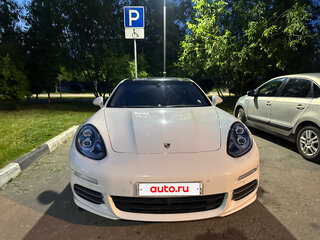 2013 Porsche Panamera 4S I Рестайлинг, белый, 4200000 рублей, вид 3