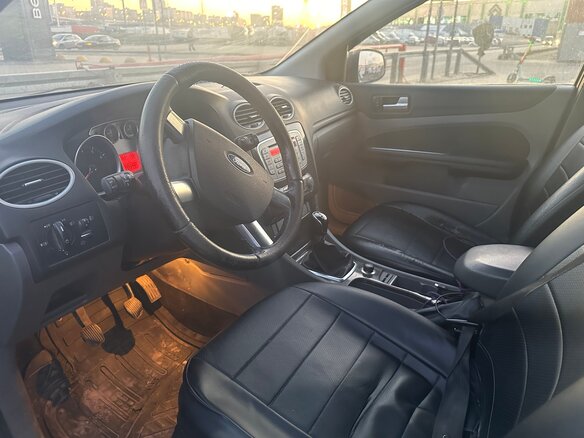 2008 Ford Focus II Рестайлинг, чёрный, 430000 рублей - вид 6