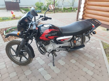 2021 Bajaj Boxer BM 150X, красный, 120000 рублей, вид 2