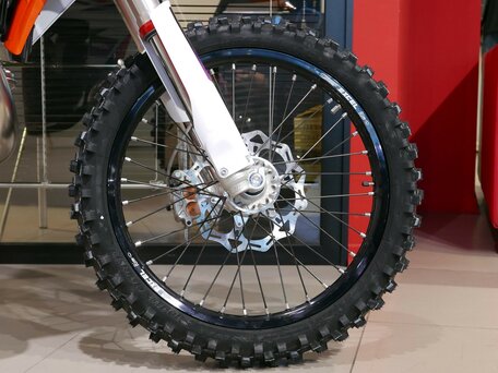 2024 KTM 300 SX, оранжевый, 1050000 рублей, вид 4