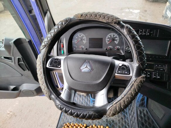 2023 Sinotruk Sitrak C7H, синий, 3640000 рублей - вид 6